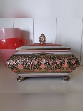 Vintage Rare Rococo Coral and Gold Decorative Chocolat Box